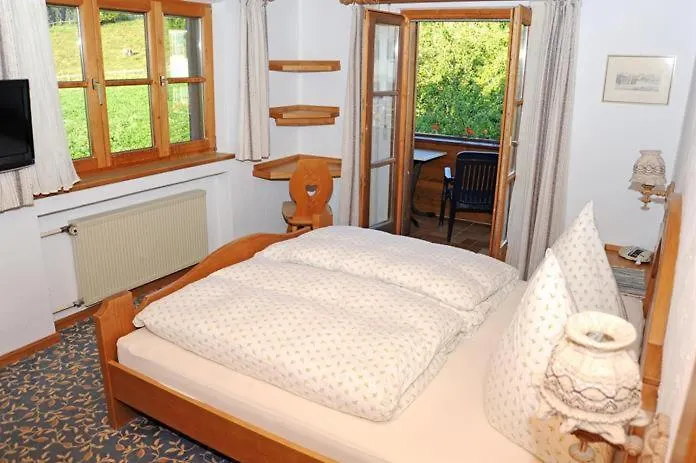 Gaestehaus Nigg B&B 3*